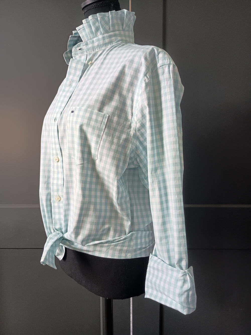 Upcycled Women's Crown & Ivy Ruffle Collar Shirt #111